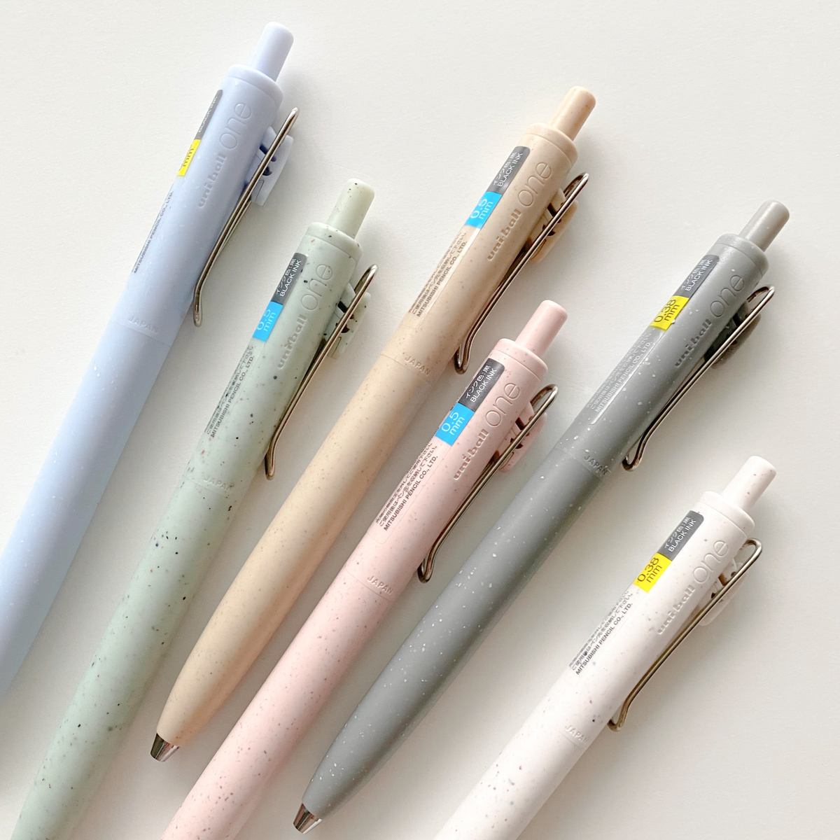 Uni-ball One F Gel Pen | Earth Texture | Limited Edition - Simple Paper