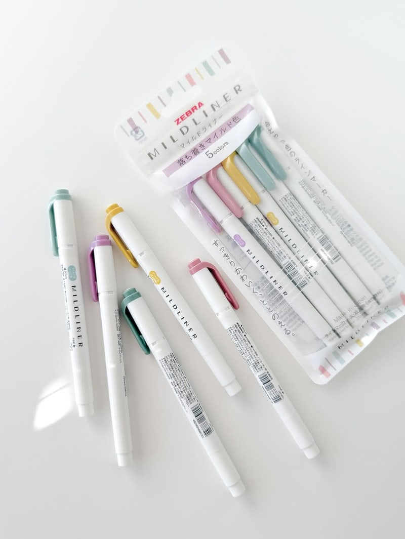 Zebra Mildliner highlighters in soft muted tones