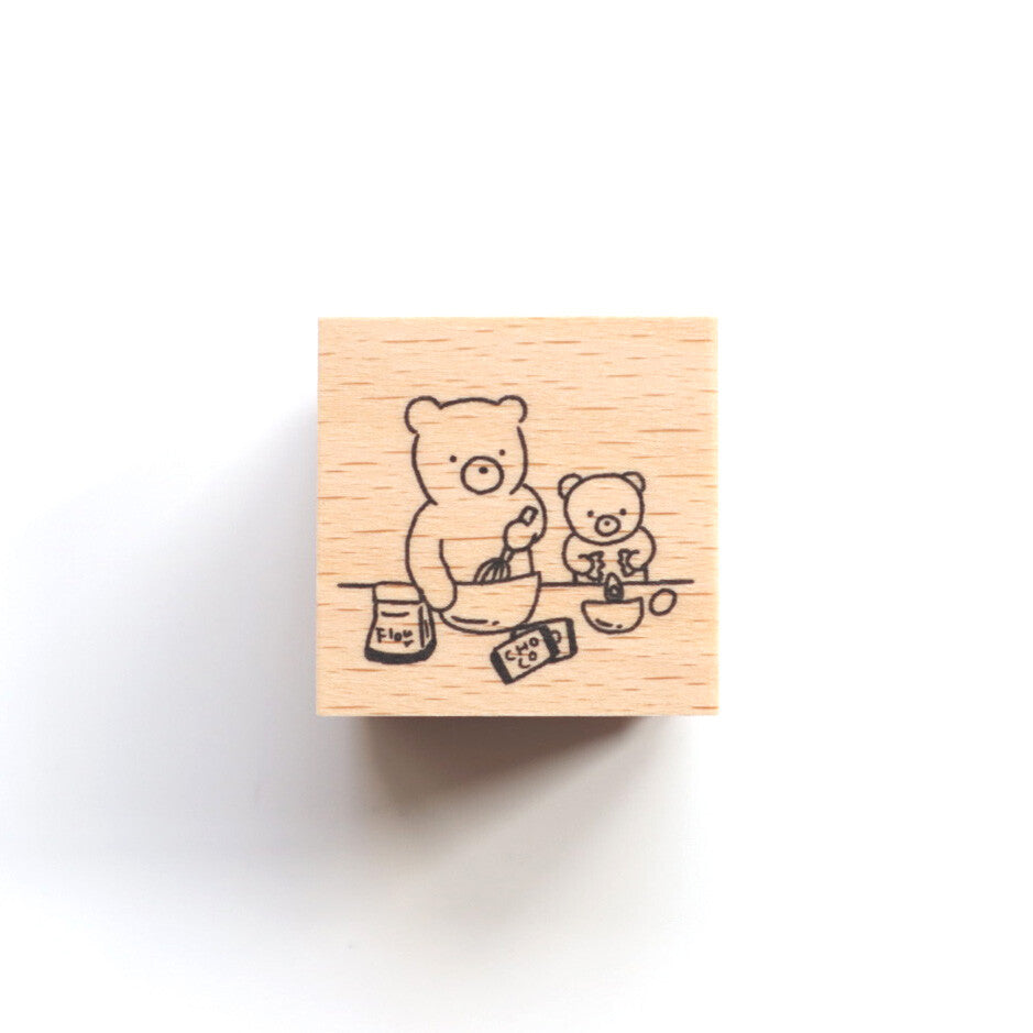 forme. Wooden Rubber Stamp Bear Baking